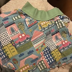 SoooooCUTE!!! Euro feel/Mini Bowden look lil girls skirt. CHECK IT OUT!